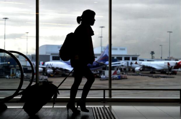 盡管邊界開放昆士蘭州立學校的學生仍被禁止國際旅行