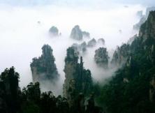 心花路放-張家界玻璃橋鳳凰古城雙飛6日游