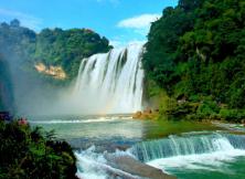 貴州黃果樹大瀑布、馬嶺河大峽谷、萬峰林、萬峰湖、 西江千戶苗寨、荔波小七孔、青巖古鎮雙飛六日游