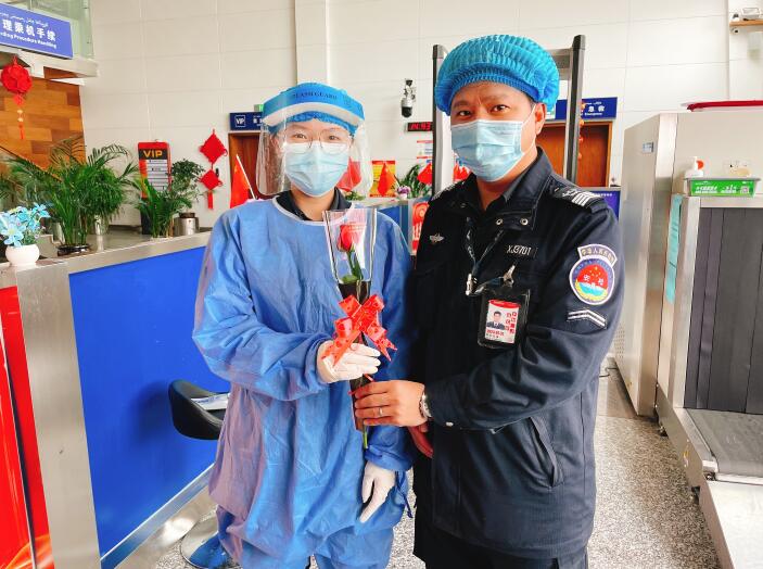 巾幗芳華 關愛女性·富蘊機場“三八”婦女節主題活動 巾幗芳華 關愛女性·富蘊機場“三八”婦女節主題活動