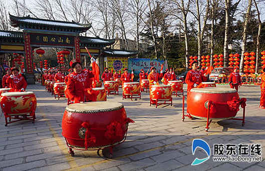 “群犬鬧新春” 南山公園春節(jié)期間主題活動受游客熱捧