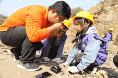 疑似“新物種”化石現身萊陽白堊紀研學現場269