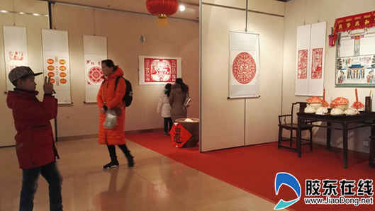 網絡祝年：巧手剪春 煙臺市慶新春剪紙精品展開幕