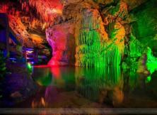 竹泉村、地下畫廊、暗河漂流、天上王城二日游 竹泉村、地下畫廊、暗河漂流、天上王城二日游