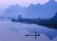 桂林大漓江、陽朔、南寧德天瀑布、通靈大峽谷、巴馬長壽村雙飛8日游