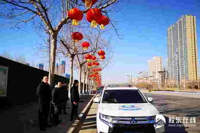 煙臺高新區懸掛燈籠 營造節日氛圍 煙臺高新區懸掛燈籠 營造節日氛圍