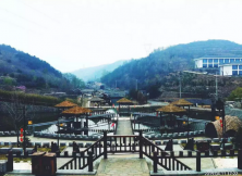 北方小九寨無極鬼谷、浮來青采茶制茶、麗正園、中華酒窖休閑二日游 北方小九寨無極鬼谷、浮來青采茶制茶、麗正園、中華酒窖休閑二日游