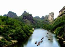 【11月廈門純玩團】廈門大學、福建土樓·云水謠、武夷山九曲溪漂流、鼓浪嶼綺夢廈門雙飛雙動6日游