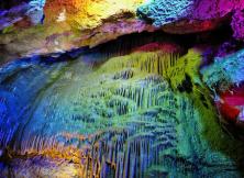 【清明節】沂水地下大峽谷、螢光湖、天上王城二日