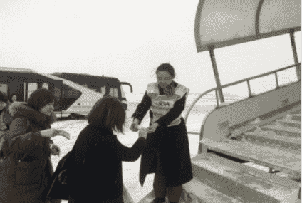 山東航空煙臺分公-風雪中的堅守340