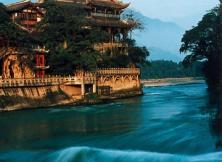 【夕陽紅】九寨溝、都江堰、成都、赤水 、重慶、宜昌專列13日游