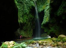 長壽之鄉巴馬+南寧+德天跨國大瀑布+通靈大峽谷壽探秘5日 長壽之鄉巴馬+南寧+德天跨國大瀑布+通靈大峽谷壽探秘5日