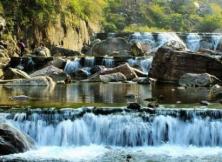 【新亞之旅】萬仙山+郭亮村+T太行山+八里溝漂流篝火大巴三日游 【新亞之旅】萬仙山+郭亮村+T太行山+八里溝漂流篝火大巴三日游