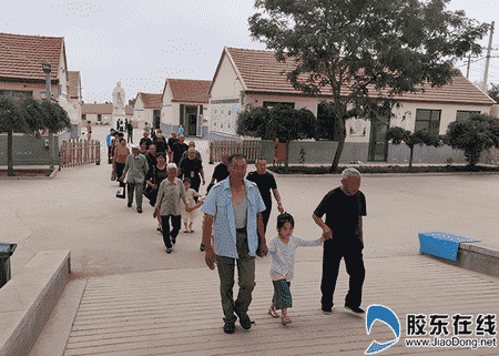 煙臺市龍泉鎮開展“優良家風薪火相傳”研學行 煙臺市龍泉鎮開展“優良家風薪火相傳”研學行