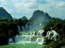 西南寧、巴馬長壽村、百魔洞、百鳥巖、德天大瀑布、通靈大峽谷、 越南下龍灣、天堂島雙飛7日游 西南寧、巴馬長壽村、百魔洞、百鳥巖、德天大瀑布、通靈大峽谷、 越南下龍灣、天堂島雙飛7日游